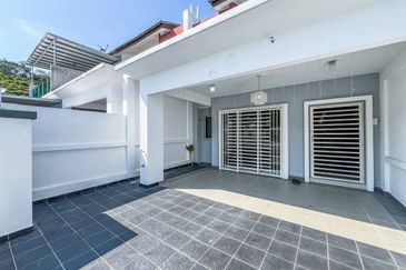 SEREMBAN 2 HEIGHT (LABU)