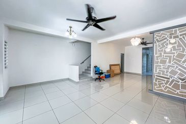 SEREMBAN 2 HEIGHT (LABU)