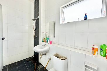 SEREMBAN 2 HEIGHT (LABU)