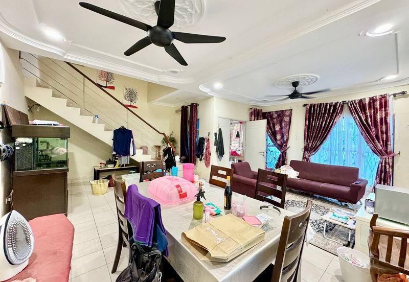 Jalan Timur @ Bandar Baru Enstek