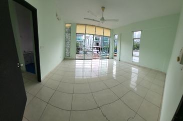 Bangi Avenue 3, Seksyen 7