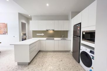 Pavilion Ceylon Hill