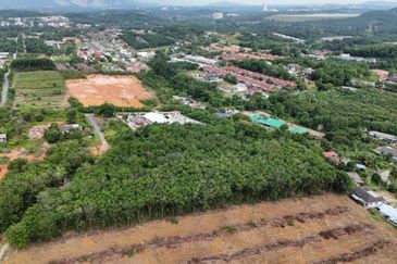 Bandar Baru Salak Tinggi