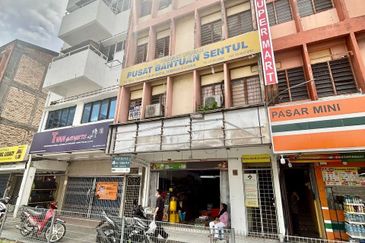 Sentul Raya Boulevard