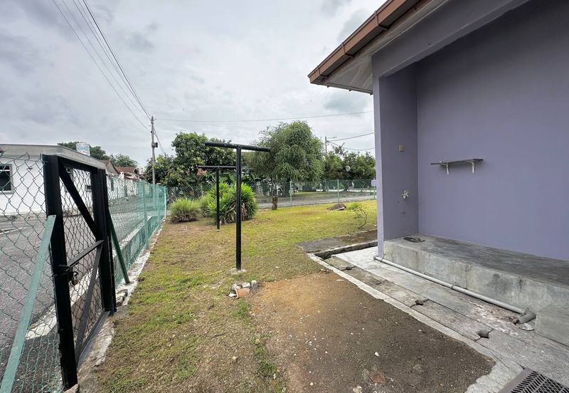 Taman Desa Pinggiran Bayu