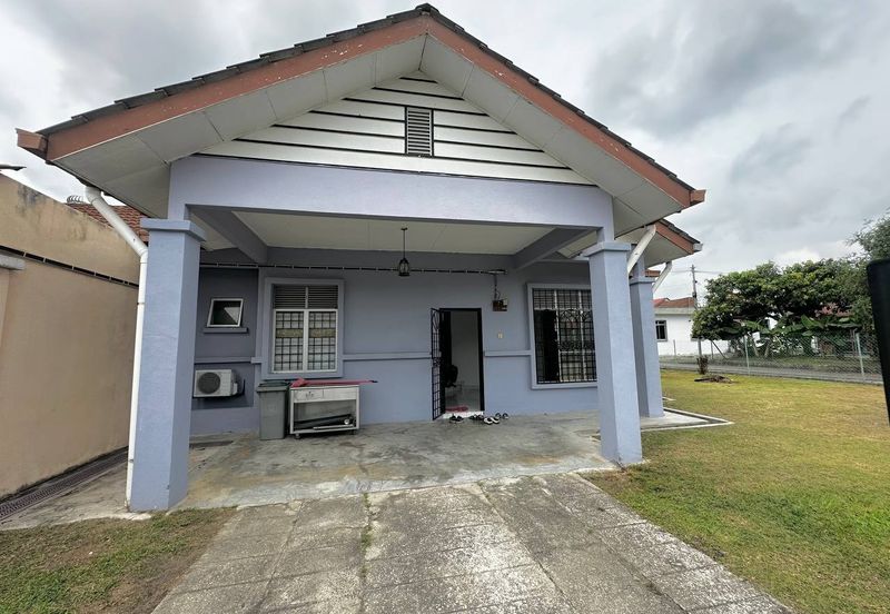 Taman Desa Pinggiran Bayu