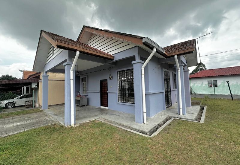 Taman Desa Pinggiran Bayu