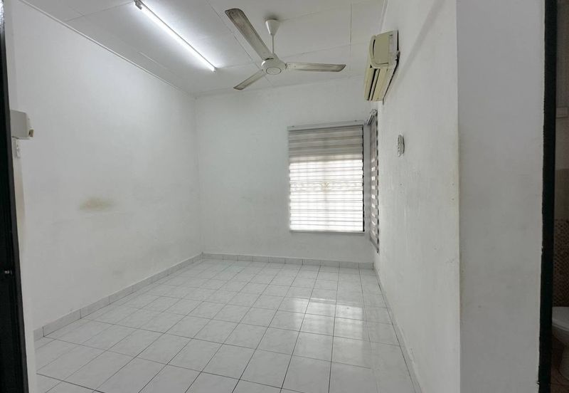 Taman Desa Pinggiran Bayu