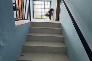 Perdana College Heights