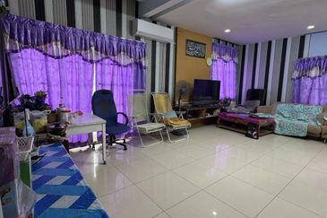 Perdana College Heights