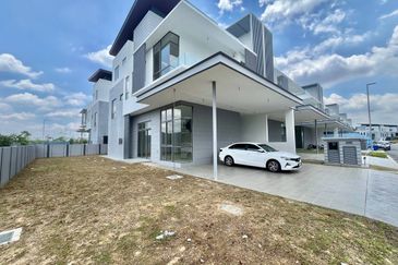 Broadleaf Residences, Hometree