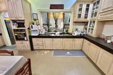 Jalan Ukay Perdana 4/2