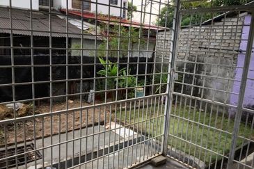 Persiaran Puncak Alam 1 