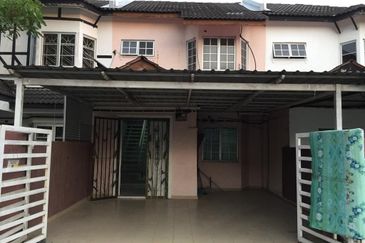 Persiaran Puncak Alam 1 