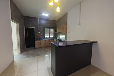 TAMAN BAYU INDERA, LUKUT