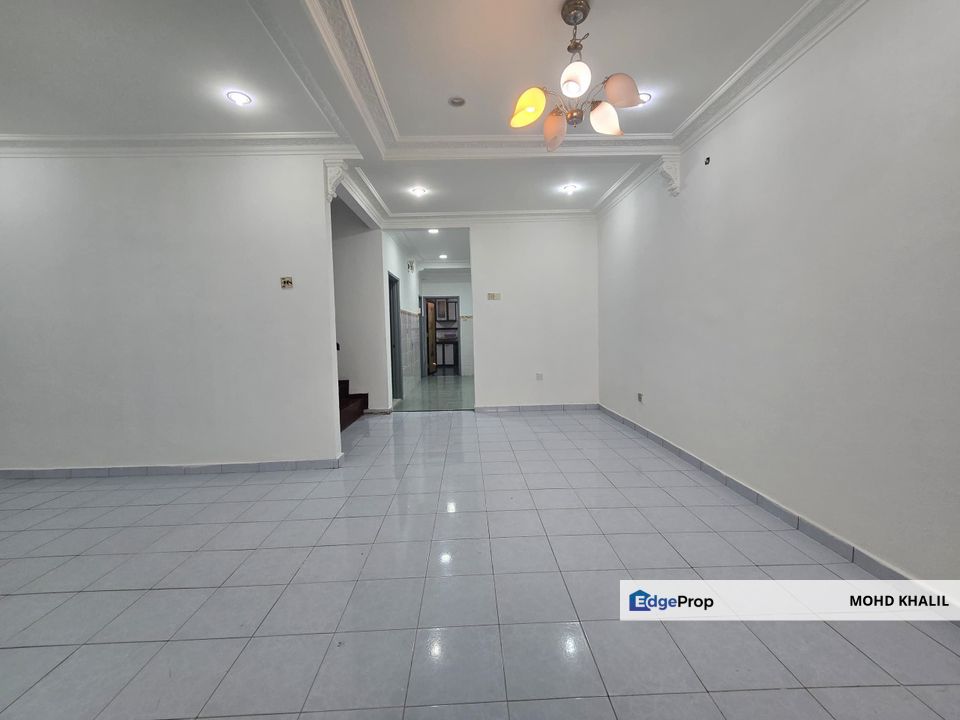 Taman Alamanda, Senawang | Double Storey Terrace | Good Condition & Newly Painted 🏡✨, Negeri Sembilan, Seremban