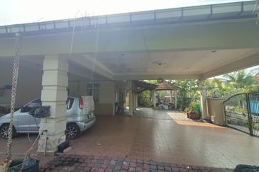 Desa Pinggiran Putra