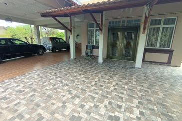 Desa Pinggiran Putra