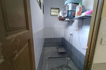 Desa Pinggiran Putra