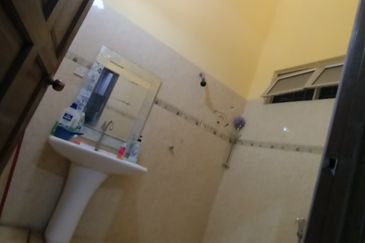 Desa Pinggiran Putra