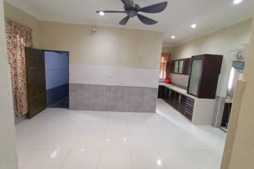 Desa Pinggiran Putra