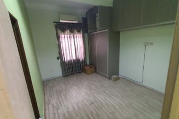 Desa Pinggiran Putra