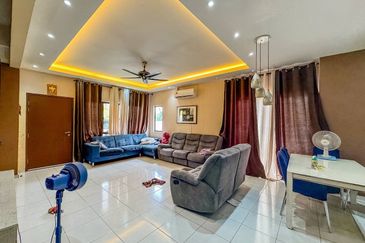 Jalan Setia Permai U13/42M