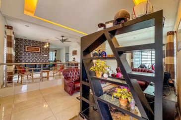 Perdana College Heights