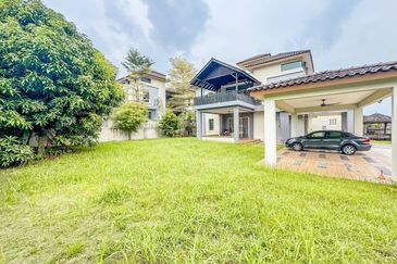 Perdana College Heights