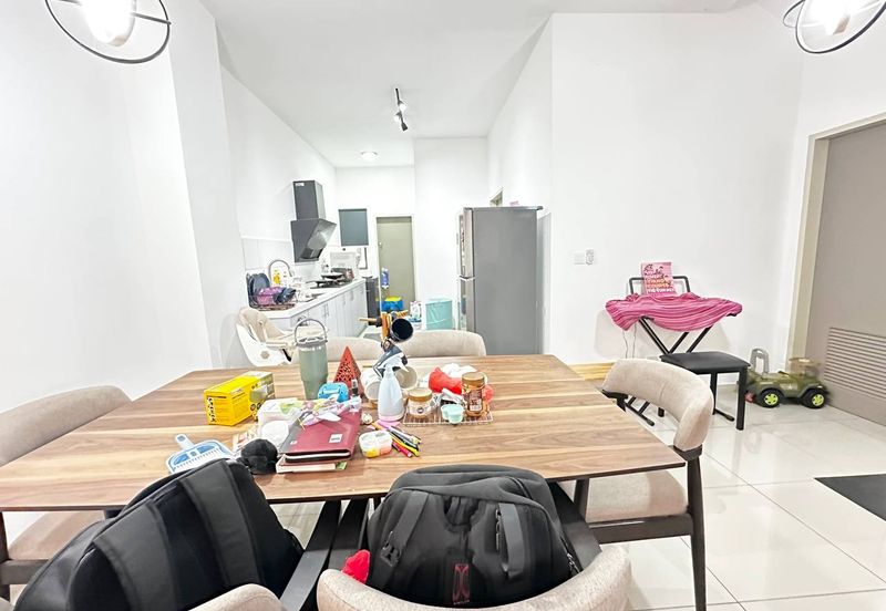 Setia Warisan Tropika (Belladonna)