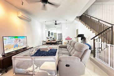 Setia Warisan Tropika (Belladonna)