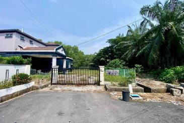 Taman Sri Sungai Pelek