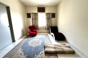 Taman Tasik Semenyih (Lake Residence)