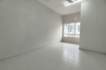 Pusat Bandar Putra Permai