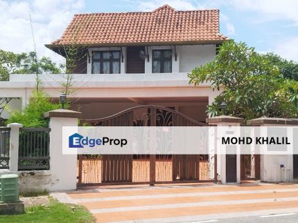Seksyen 27, Shah Alam | 2-Storey Bungalow | 🏡 FULLY EXTENDED with JACUZZI, GAZEBO & WALKING DISTANCE to LRT! ✨, Selangor, Shah Alam