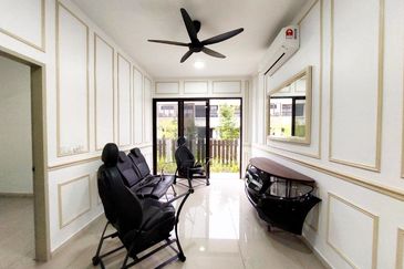 Setia Warisan Tropika (Belladonna)