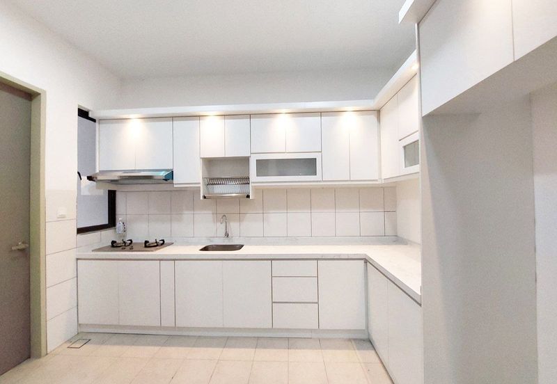 Setia Warisan Tropika (Belladonna)