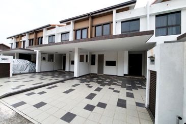 Setia Warisan Tropika (Belladonna)