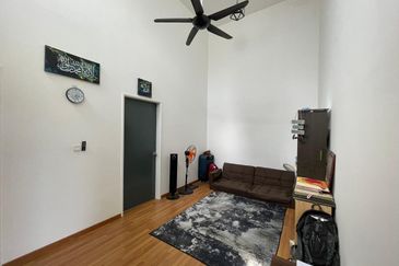 Ayden Townhouse Warisan Puteri