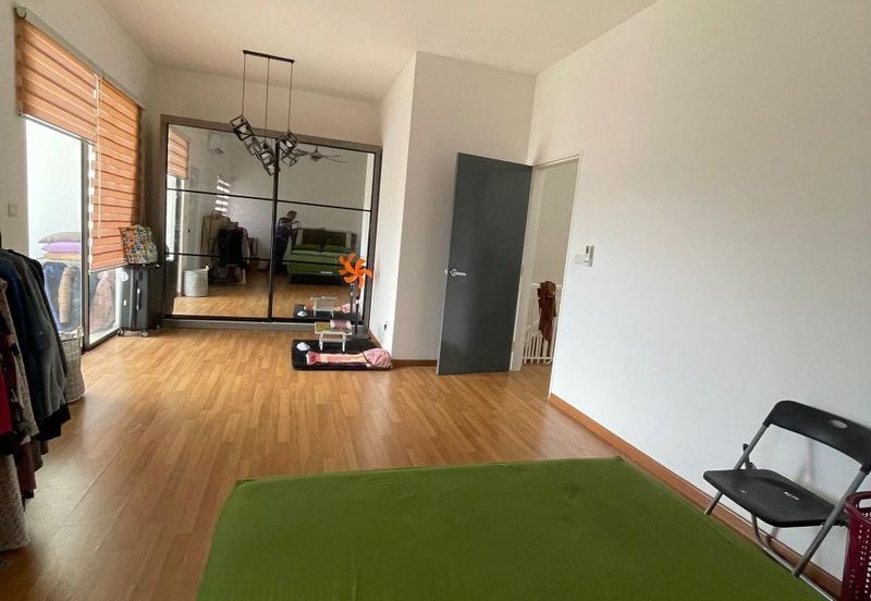 Ayden Townhouse Warisan Puteri