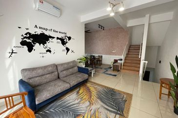Ayden Townhouse Warisan Puteri
