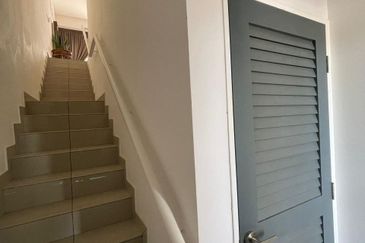 Ayden Townhouse Warisan Puteri