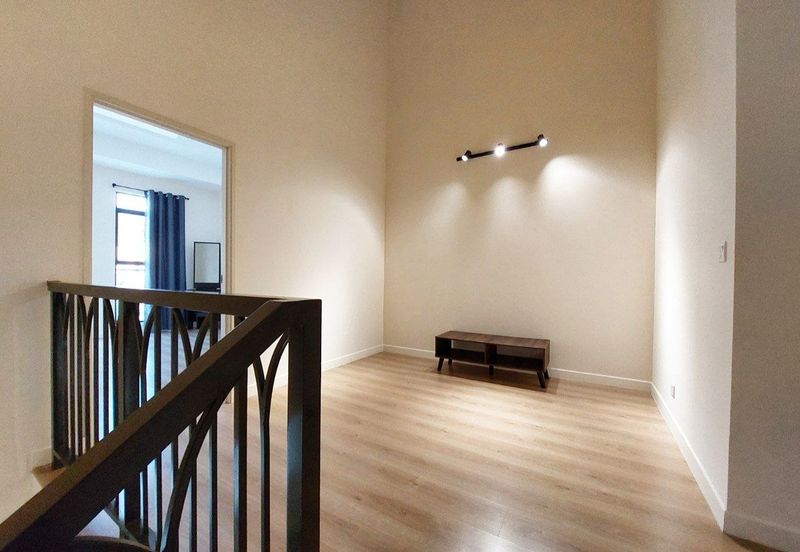 Monet Springtime @ Sunsuria City