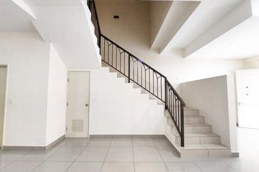 Monet Springtime @ Sunsuria City