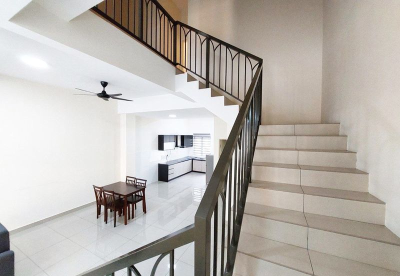 Monet Springtime @ Sunsuria City