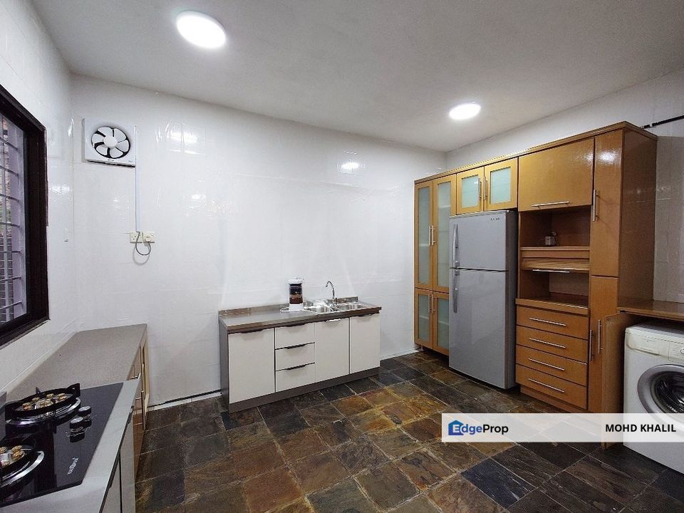 Kajang | Double Storey Terrace | FULLY FURNISHED & NEWLY RENOVATED 🏡, Selangor, Kajang