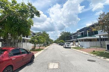 Taman Jenderam Harmoni