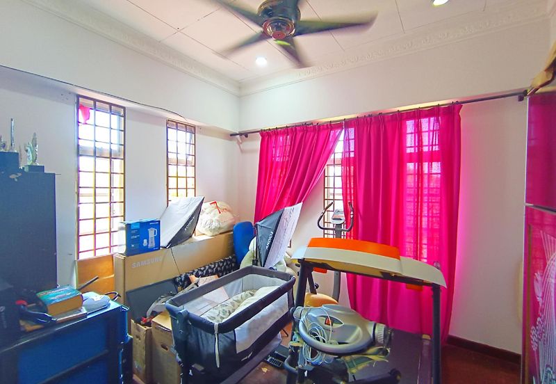 Taman Sri Sungai Pelek