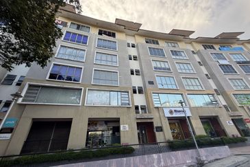 Ritze Perdana Business Center