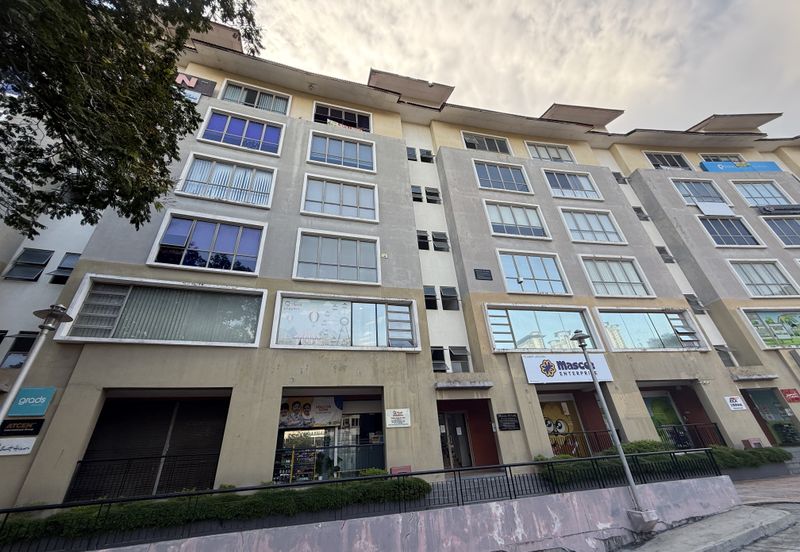 Ritze Perdana Business Center